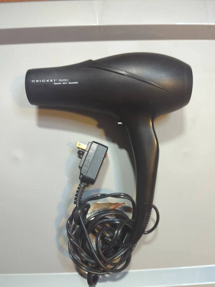 Cricket 5250 Ceramic Ionic Tourmaline Hair Dryer Blow Dryer - Image 1 of 4