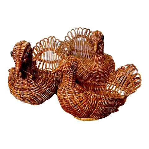 3 Vintage Hen Wicker Nesting Bread Baskets Serving Bowl Cover