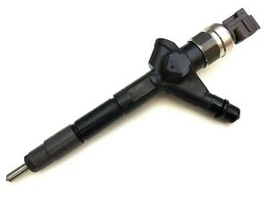 Fuel Injector aw40c aw4 aw40caw4 16600-AW400 New OEM Denso - Picture 1 of 10