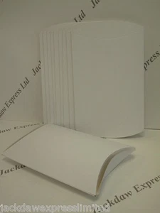 10 x Pillow Box Flat Pack Glued White Assembled Size 200x170mm Edge 240mm AM391 - Picture 1 of 4
