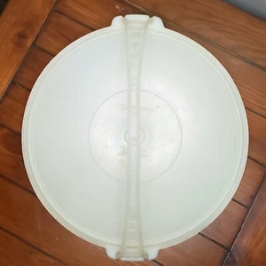 Vintage Tupperware 224-11 TupperSeal Sheer/Clear Large 12”Round Divided Tray - Picture 1 of 4