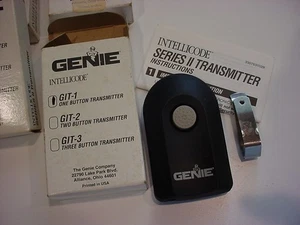 Telecomando Intellicode pulsante Genie GIT-1 nuovo mai usato vintage ORIGINALE - Foto 1 di 1