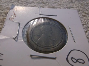 1911 Wheat Penny ( Inside of Copper Penny ???) - Picture 1 of 4
