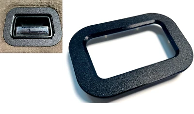 LAND ROVER RANGE ROVER CLASSIC 1987-1995 TAILGATE REAR INNER HANDLE TRIM BLACK - Image 1 of 4