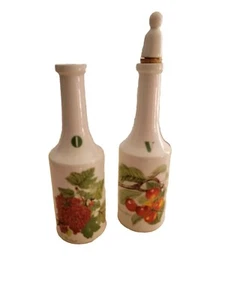 Portmeirion The Botanic Garden Oil and Vinegar Bottles - Picture 1 of 6