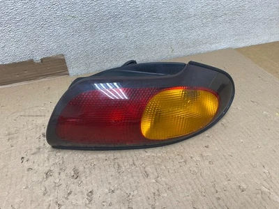 Luz trasera lateral derecha Ford Taurus 1998-1999 pasajero OEM U2228 DW Foto 1 de 4