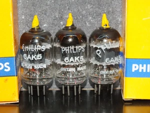 5654 Mullard Whyteleafe 1957 EF95 RARO GETTER QUADRATO PUNTA GIALLA - Foto 1 di 18