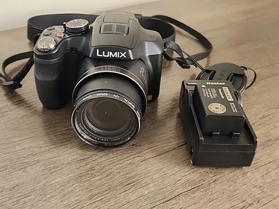 Panasonic Lumix DMC-FZ60 16.1 MP Digital Camera 24x Optical Zoom W/charger - Image 1 of 4