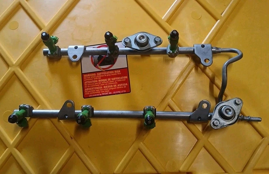 Piezas de inyección de combustible combustible 3,5 L 6 cilindros para Nissan Máxima 2009-2014  Foto 1 de 2