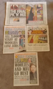 Woolworths 2009 Closure - Various Newspaper Articles - Picture 1 of 1