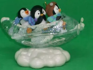 Hallmark 2020 Fly the Coop - Penguins - nuevo en caja - Imagen 1 de 12