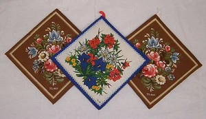 Lot of 3 . Retro Floral Hot Plate Cloth Trivets 6.5" (TL 657 & TL 31) - Picture 1 of 6