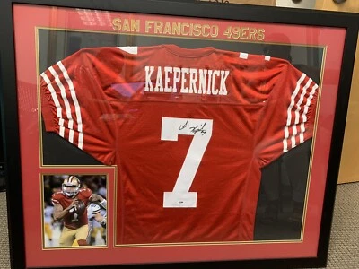 Camiseta Colin Kaepernick 49ers Autografiada Enmarcada-Certificado de Autenticidad Foto 1 de 4