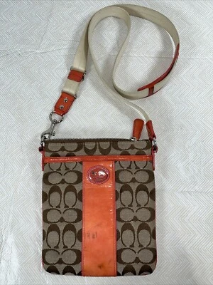 Coach Signature Crossbody Swingpack Bag Purse Khaki & Deep Corral (Patent) Trim - Image 1 of 4