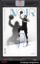 2018-19 Panini Noir Shadow Signatures #14 Giannis Antetokounmpo 3/49 AUTO BUCKS
