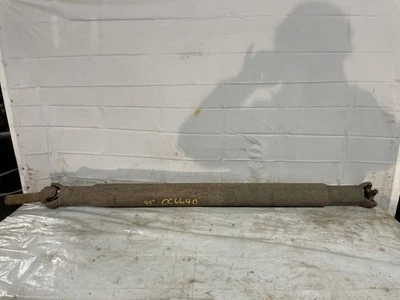 Rear Drive Shaft 110" Wb Fits 92-95 CHEVROLET 10 VAN 1539968 Foto 1 de 4