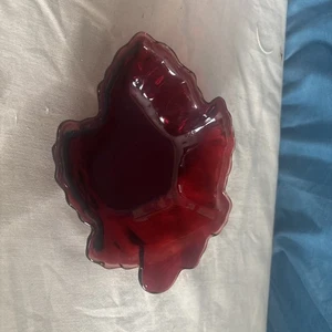 Vintage Ruby Red Glass Maple Leaf Design Candy Dish - NICE!!!! - Picture 1 of 8