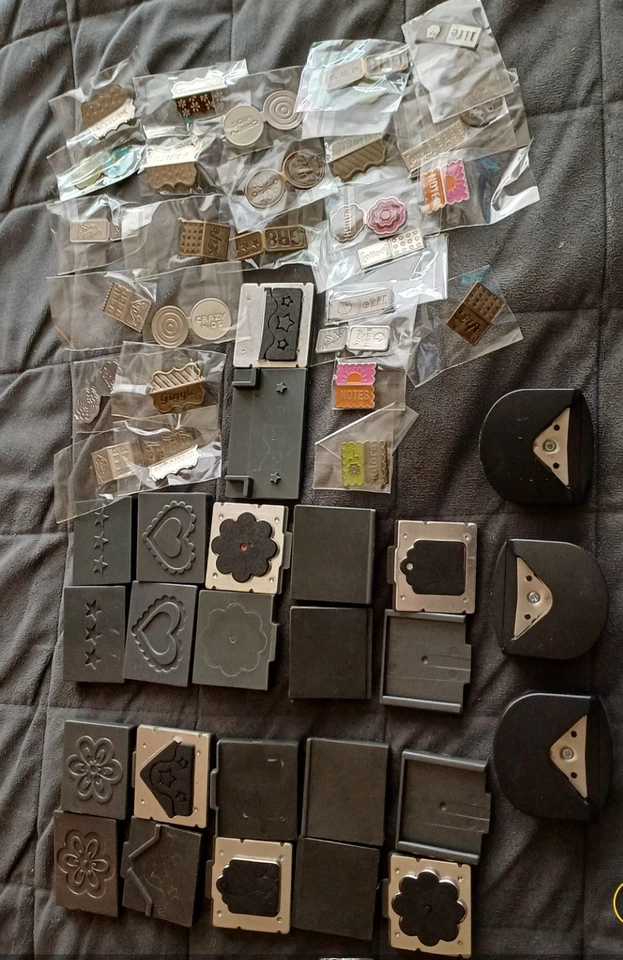 We R Memory Keepers Crop A Dile Embossing Pads All New And Never Been Used - Image 1 of 1