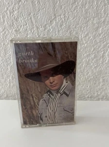 Garth Brooks Self Titled Cassette Tape Country 1989 - Picture 1 of 3