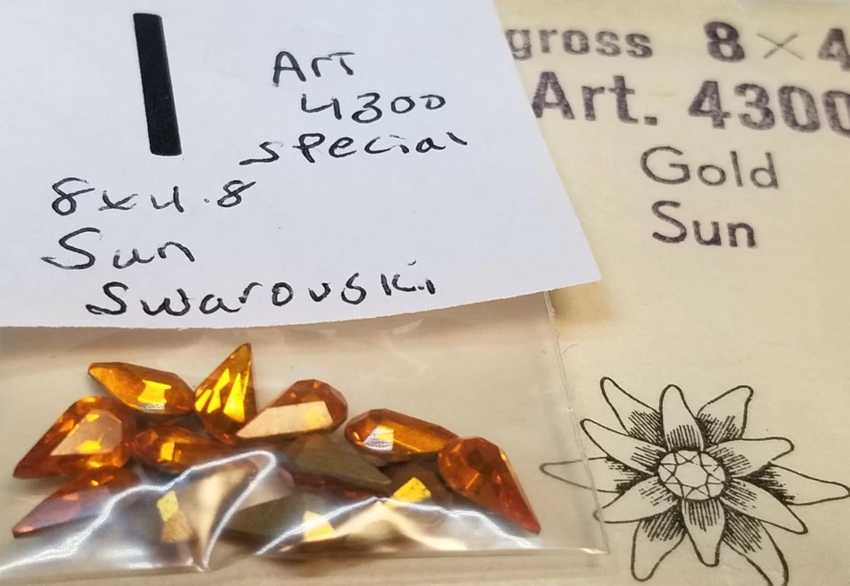 Conjunto de diamantes de imitación sueltos y latón Swarovski Pera 8x4,8 mm reparación de joyas en punta 6004 Foto 1 de 1