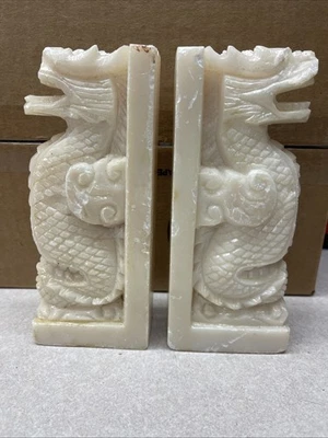 Par de sujetalibros chinos tallados en ónix o mármol vintage  Foto 1 de 4