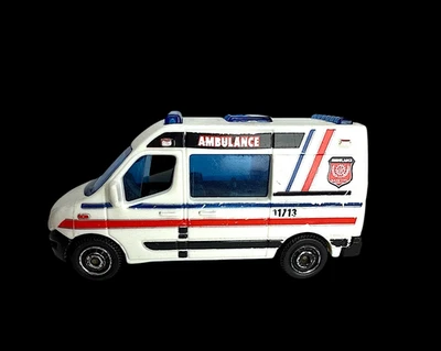 Matchbox ~ Renault Master Ambulance ~ 11/13 Global Series ~ White Diecast - Image 1 of 4