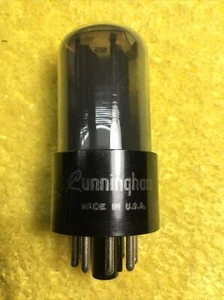 CUNNINGHAM 12SN7GT AUDIO TUBO VUOTO TESTATO VINTAGE PIASTRE NERE A411.C - Foto 1 di 3