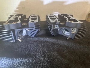 HARLEY-DAVIDSON TWIN CAM PORTED CYLINDER HEADS offset directional valve seats - Picture 1 of 10