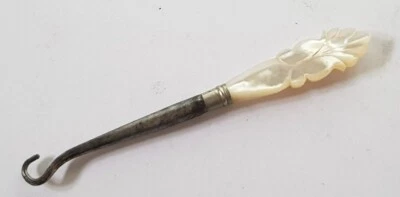10cm CARVED MOTHER OF PEARL SMALL GLOVE BUTTON HOOK - IDEAL BRIDAL KEEPSAKE - Image 1 of 4