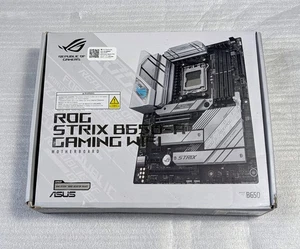 ASUS ROG Strix B650-A Gaming WiFi AMD Ryzen AM5 ATX Motherboard - Latest BIOS! - Picture 1 of 9