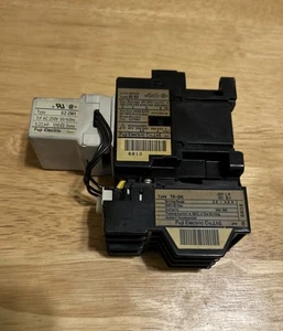 Fuji SC-03 2-5HP Contactor SZ-ZM1 Suppressor TR-0N Overload 2.8-4.2A - Picture 1 of 4
