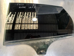 FORD FOCUS WINDOW GLASS PANEL NEARSIDE LEFT REAR MK3 TITANIUM (2011-2014) - Picture 1 of 9