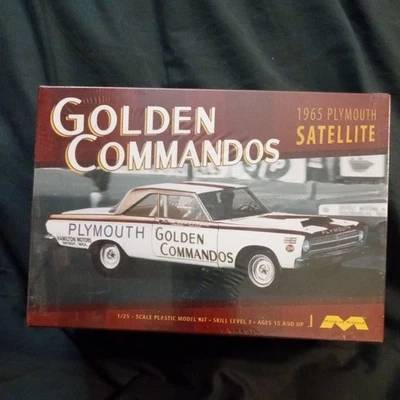 Moebius Models 65 Plymouth Golden Commandos Super Stock Satellite caixa lacrada  - Imagem 1 de 4
