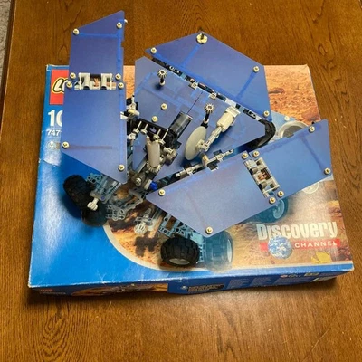 LEGO 7471 DiscoMars Rover - Image 1 of 4