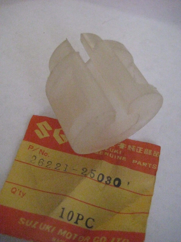 GUÍA DE RESORTE DE RETROCESO SUZUKI TS185/125/TC125/TC125/TV125/TS90 ¡NUEVO! Foto 1 de 1