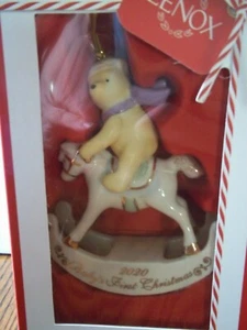 NIB Lenox 2020 Winnie the Pooh Christmas Baby's First Christmas Ornament 4" - Picture 1 of 2
