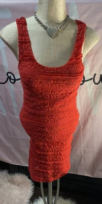 XXI Vestido de Encaje Rojo Talla Pequeña Foto 1 de 3