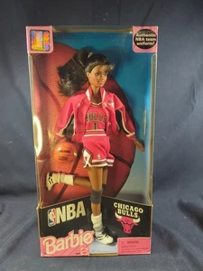 Barbie 1998 con licencia afroamericana NBA Chicago Bulls Mattel # 20693 totalmente nueva - Imagen 1 de 6