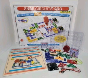 Snap Circuits Pro SC-500 Kit Esplorazione Elettronica Completo con 25+ Pezzi Extra - Foto 1 di 23