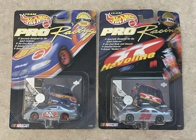 Team Hot Wheels Pro Racing 第 1 版 Ernie Irvan Kyle Petty 1997 1/64 批量 2 件 — 第 1/4 张图片
