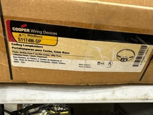 EATON Wiring S1174W-SP-L 660 Watt, 250 Volt Kunststoff einteilig schlüsselloser Schalter L32 - Bild 1 von 1