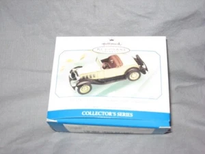 Hallmark 1932 Chevrolet Standard Sports Roadster Car Ornament 1999 (10) - Imagen 1 de 4
