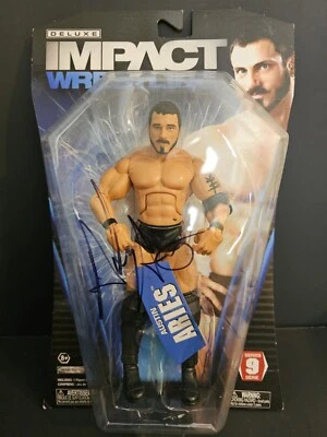 NUEVO TNA Jakks 2014 Deluxe Impact Wrestling AUSTIN ARIES | Serie 9 Autografiado Foto 1 de 3