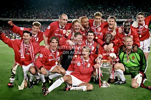 1999 CHAMPIONS LEAGUE TROPHY PHOTO MANCHESTER UNITED MAN UTD TEDDY SHERINGHAM - Imagen 1 de 1