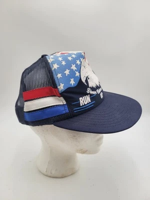 Gorra de camionero vintage de 3 rayas estos colores no corren ni queman bandera de EE. UU. águila Foto 1 de 4