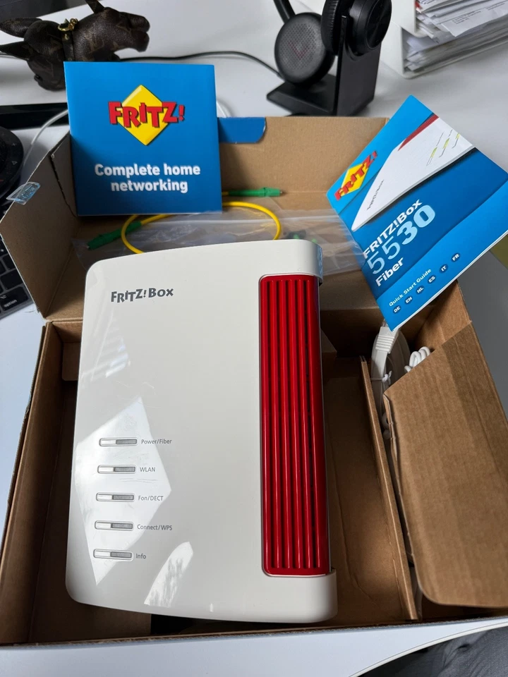 AVM FRITZ Box 5530 Fibre-Optic Router - Weiss (20002960) - Bild 1 von 1