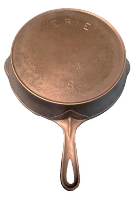 Pre Griswold Erie #8 Cast Iron Skillet with Anchor  Maker’s Mark - Image 1 of 4