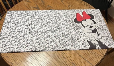 Очень большой кухонный коврик против усталости Disney Minnie Mouse 20 дюймов x 39 дюймов - Изображение 1 из 4
