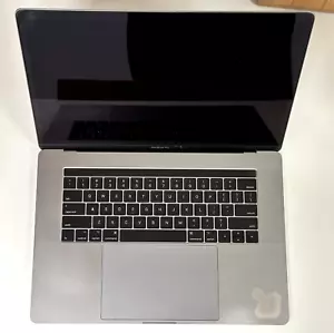 Apple MacBook Pro 15" A1707 - Intel i7 2,9GHz 16GB RAM 1TB MPTT2LL/A Baujahr 2017 - Bild 1 von 11