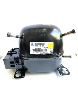 REFRIGERATION COMPRESSOR TECUMSEH  (D) 1/5HP 115V/ 1PH/ 60HZ LBP BTU/H=600 - Picture 1 of 8